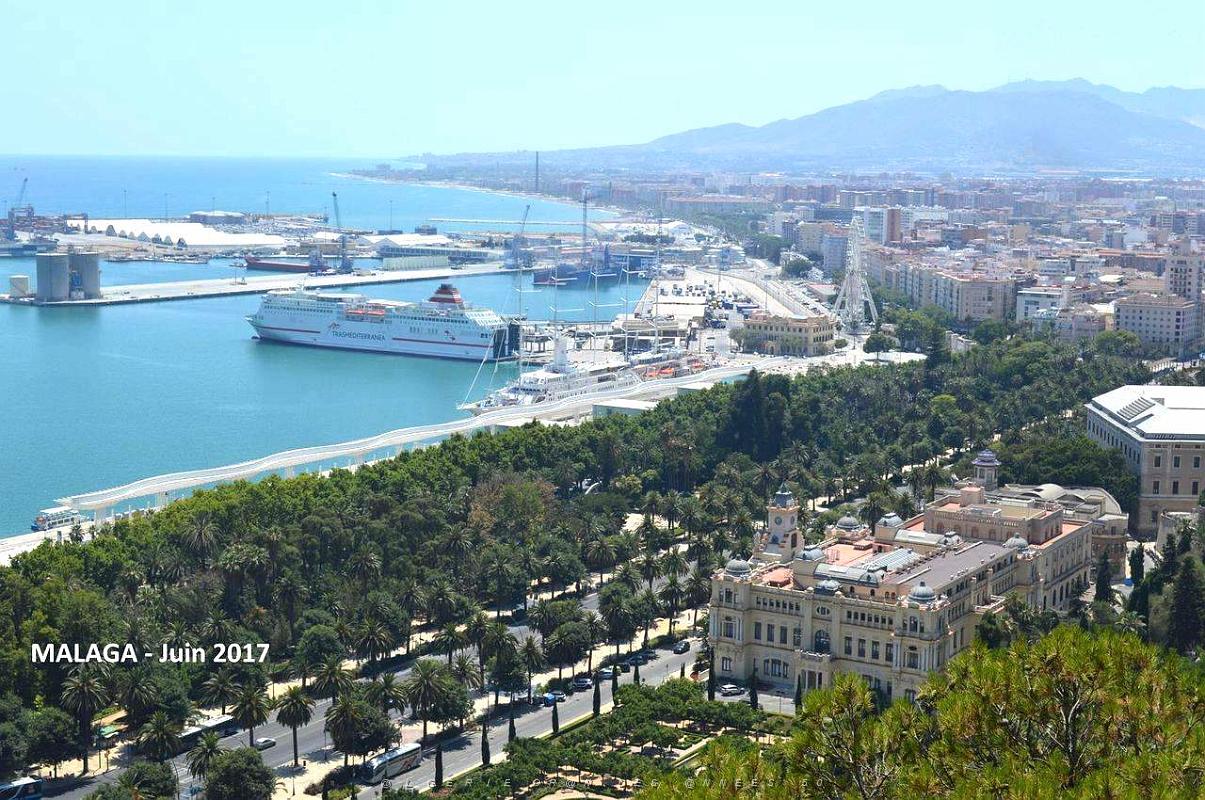 011- Malaga vue du Gibralfaro.JPG